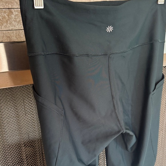 Athleta Dark Green Interval Stash High Rise 7/8 Legging, sz medium - Picture 6 of 7